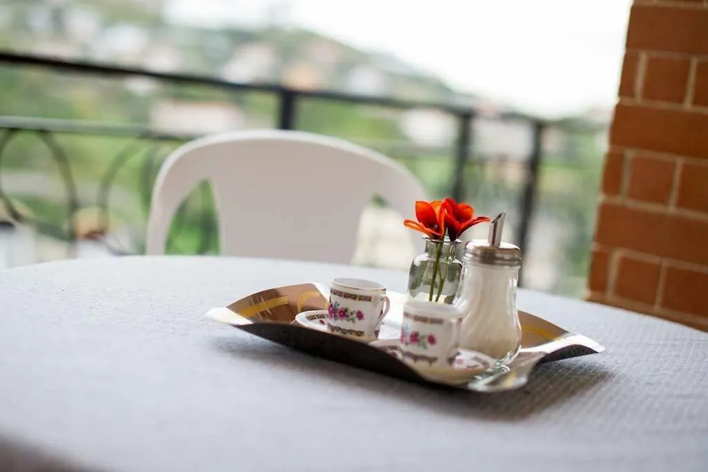 Your Holidays In Sanremo. 4 Minutes From The Beach Apartment